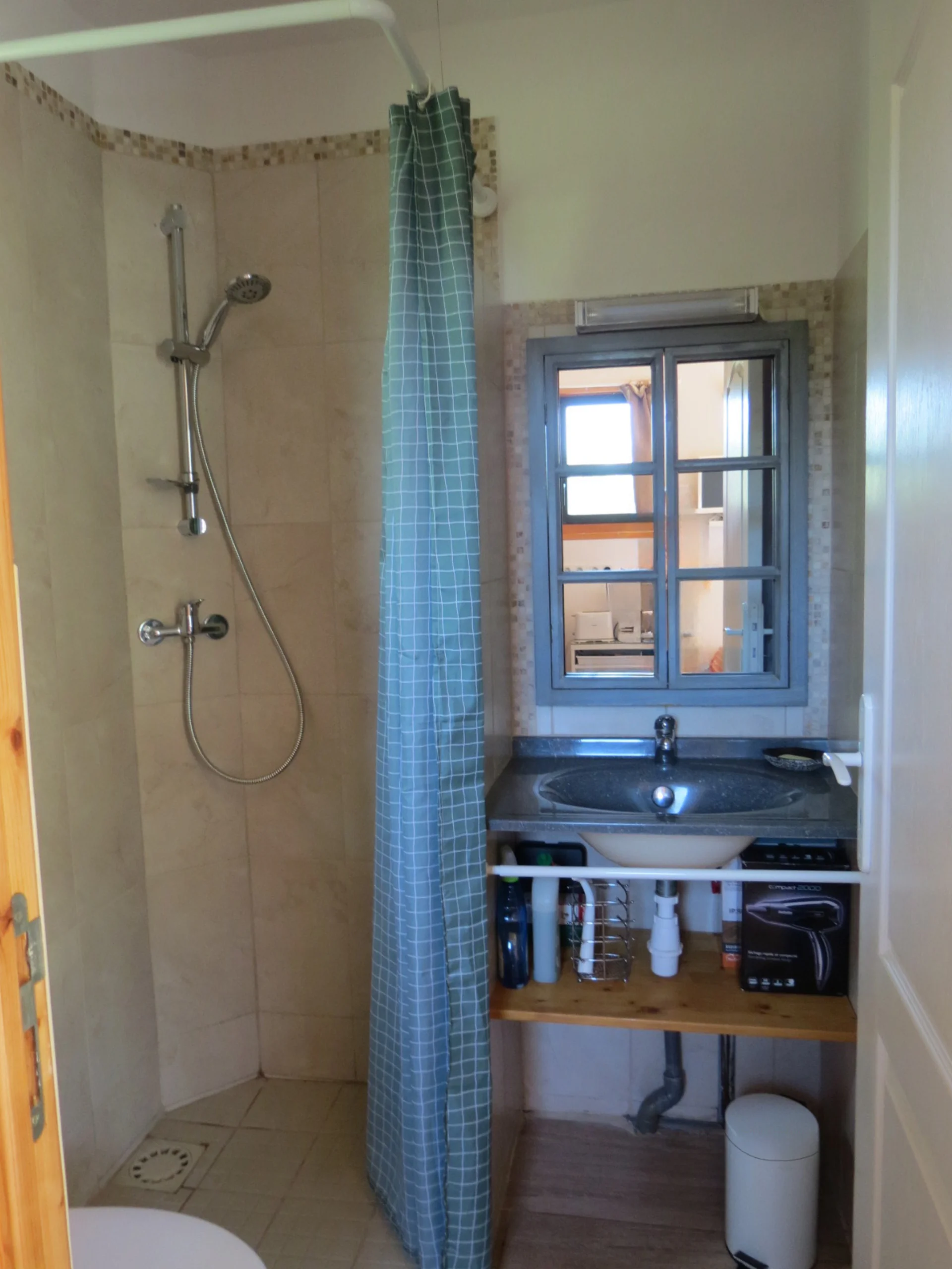 Kitchenette, Salle d'eau, WC